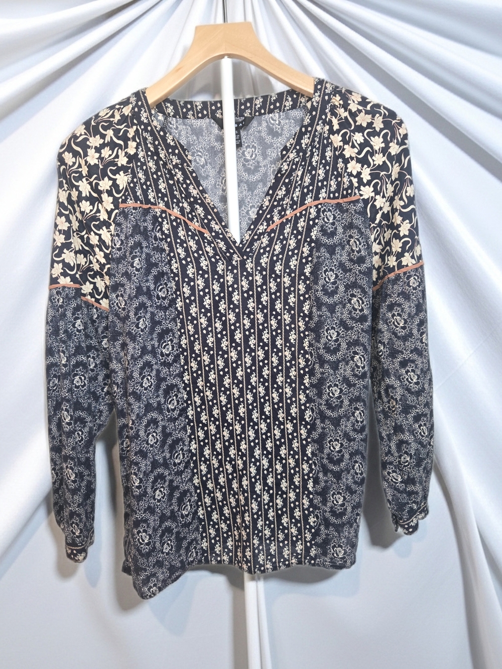 Tribal Mixed Floral Split Neck Long Sleeve Boho Peasant Blouse Blue & Cream S-P